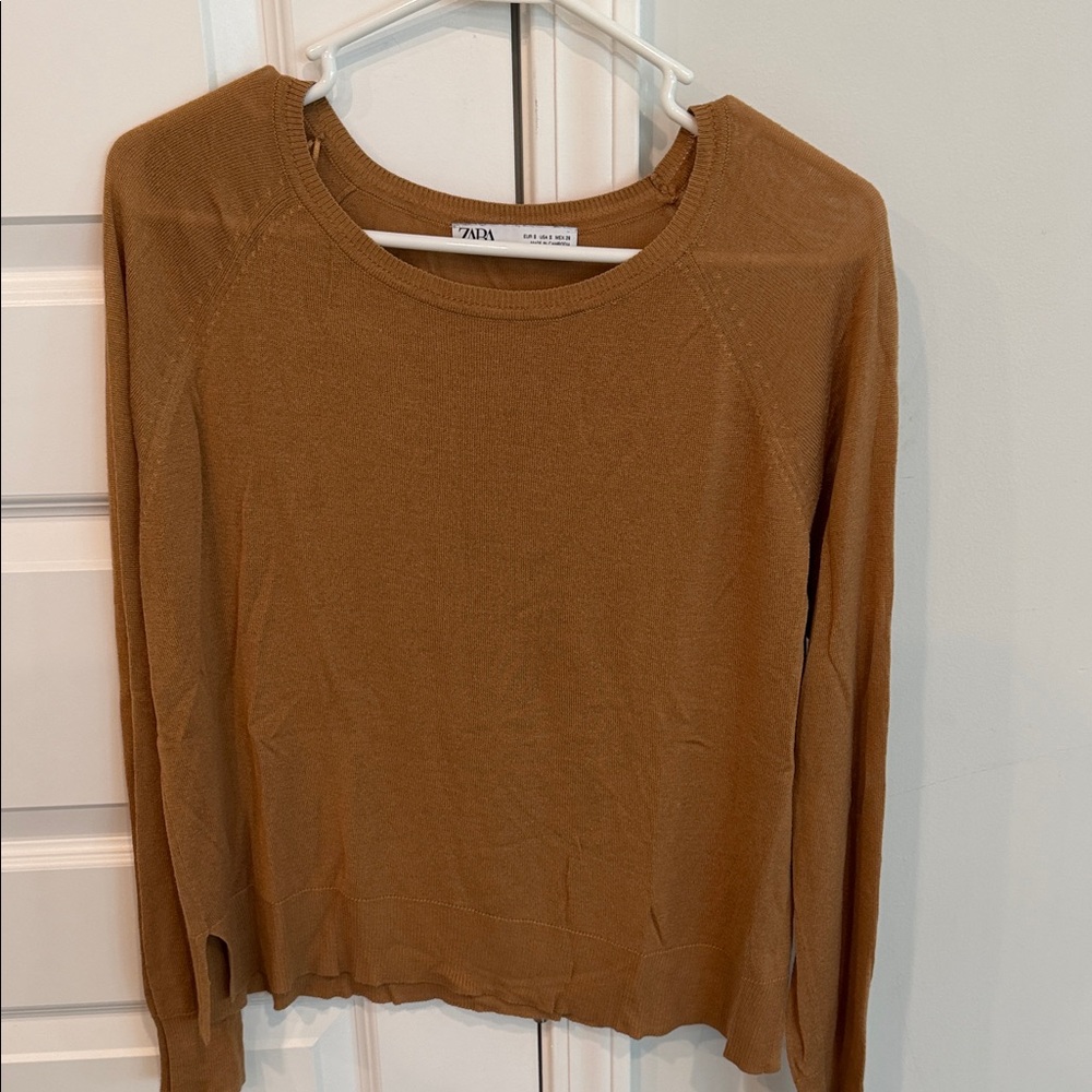 Zara Women's Long Sleeve Crewneck Sweater - Camel Size Small